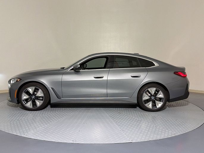 2026 BMW i4