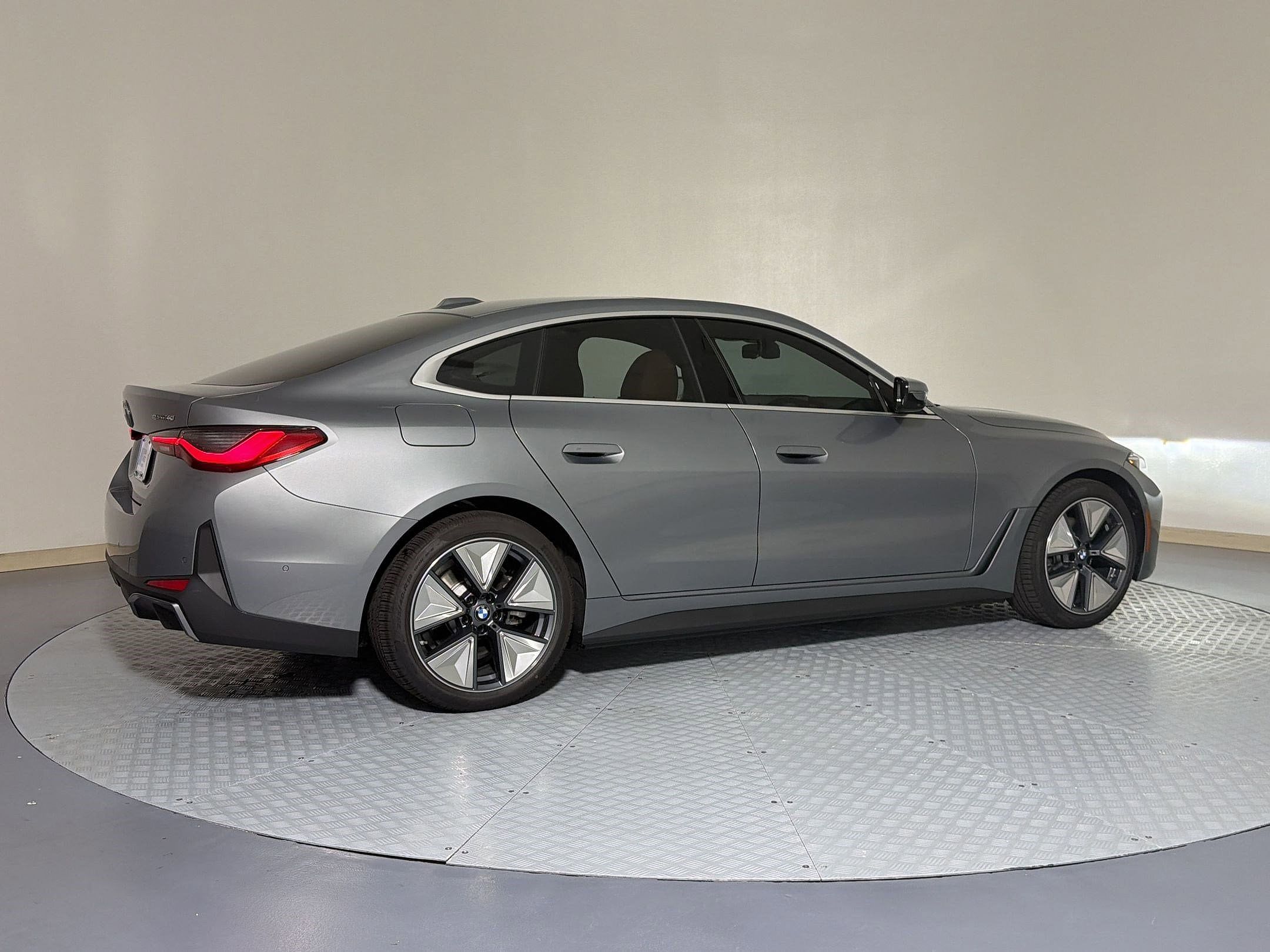 2026 BMW i4