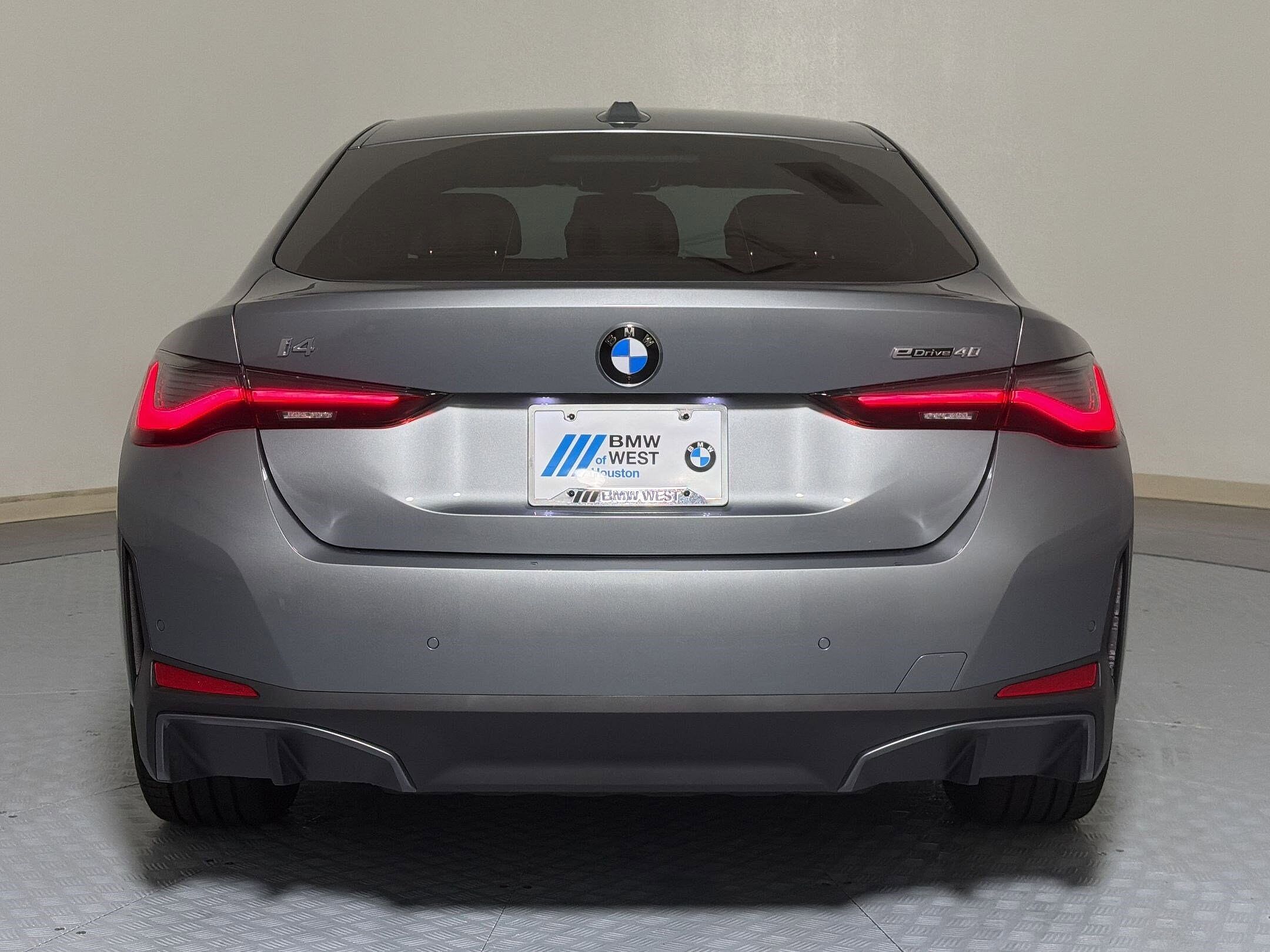 2026 BMW i4