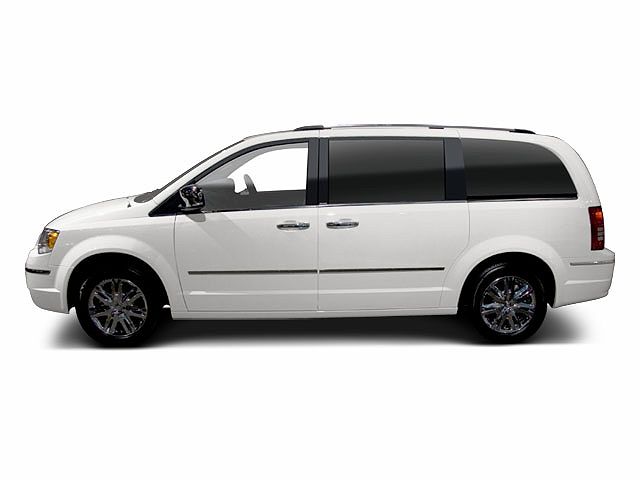 2010 Chrysler Town & Country LX image 2