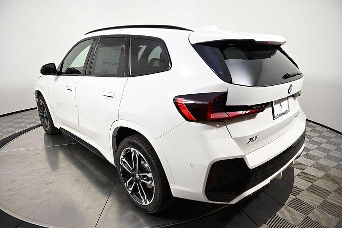 2025 BMW X1