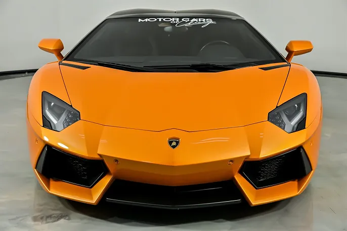 2016 Lamborghini Aventador