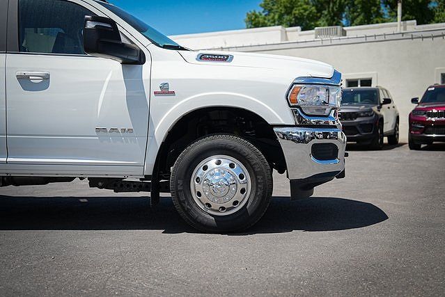 2024 Ram 3500 Laramie image 5