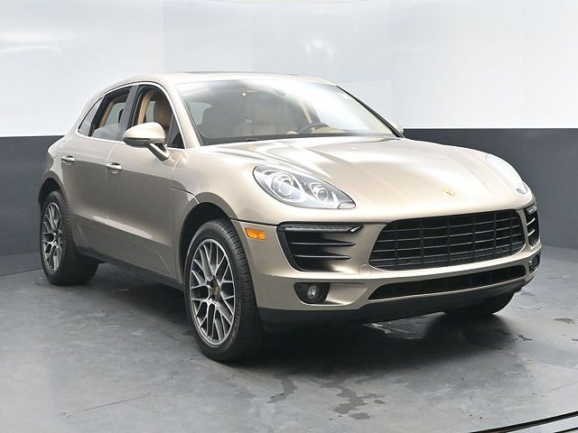 2016 Porsche Macan