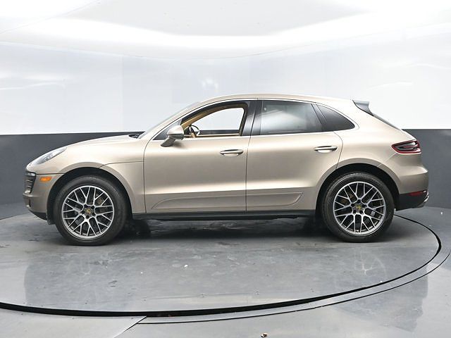 2016 Porsche Macan