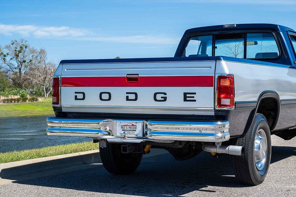 1991 Dodge Ram 250 null image 18