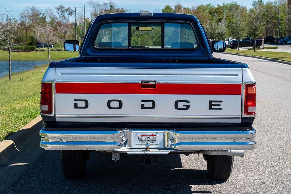 1991 Dodge Ram 250 null image 34