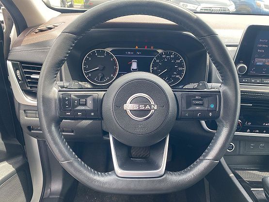 2022 Nissan Rogue SV photo 10