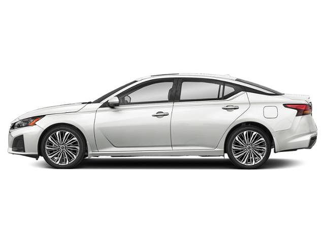 2025 Nissan Altima