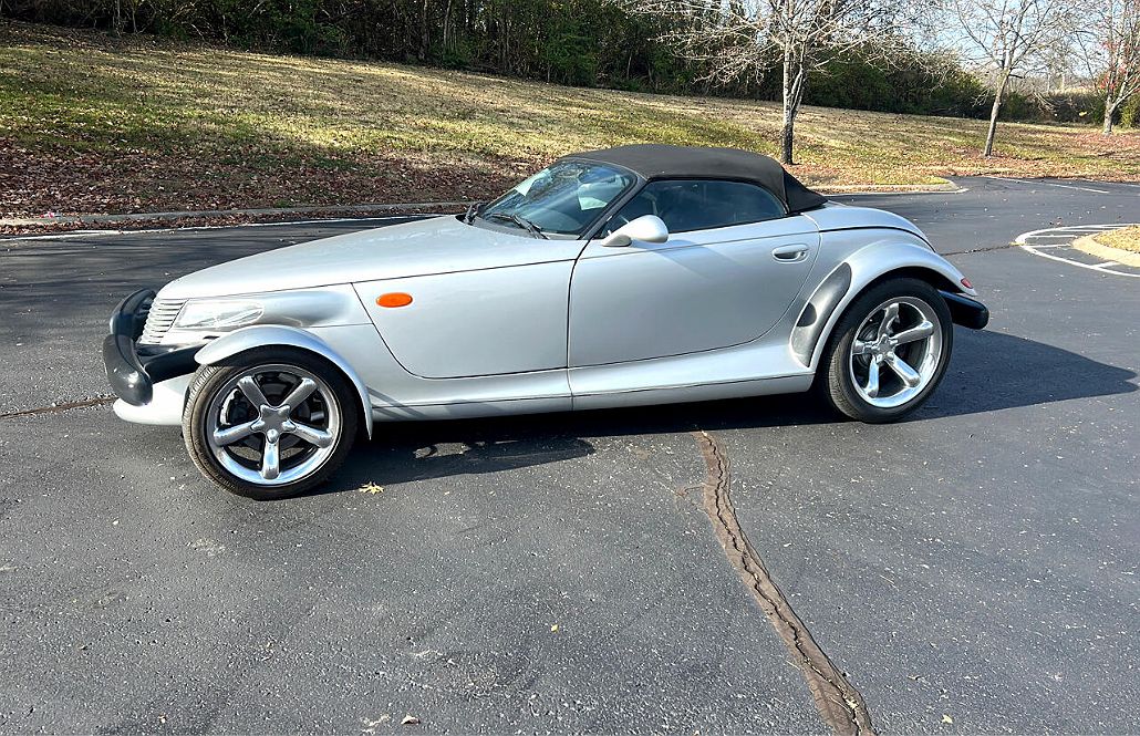 2001 Plymouth Prowler null image 2