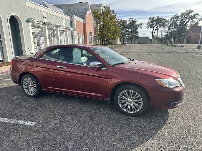 2011 Chrysler 200