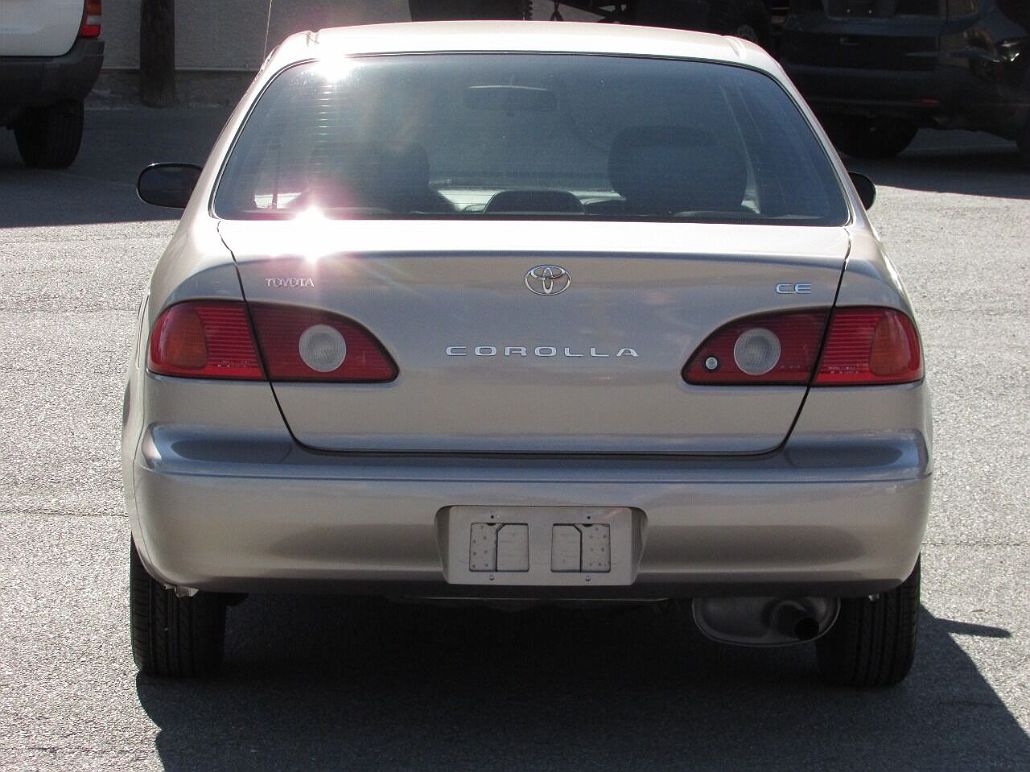 2002 Toyota Corolla CE image 5