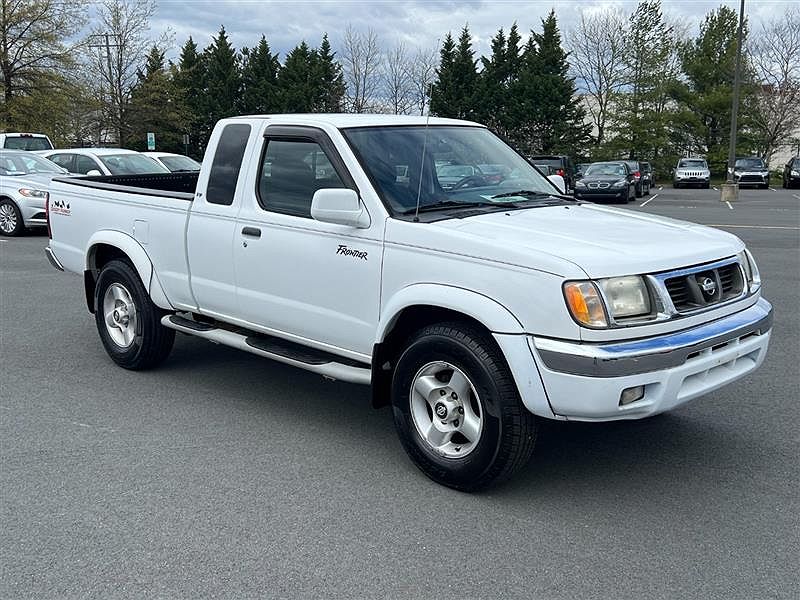 2000 Nissan Frontier XE image 5
