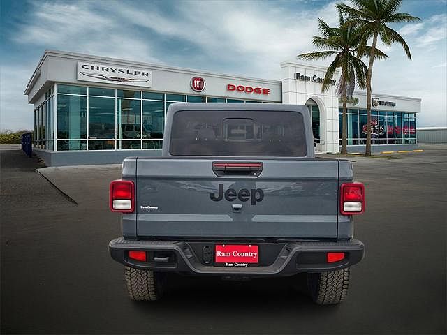 2025 Jeep Gladiator