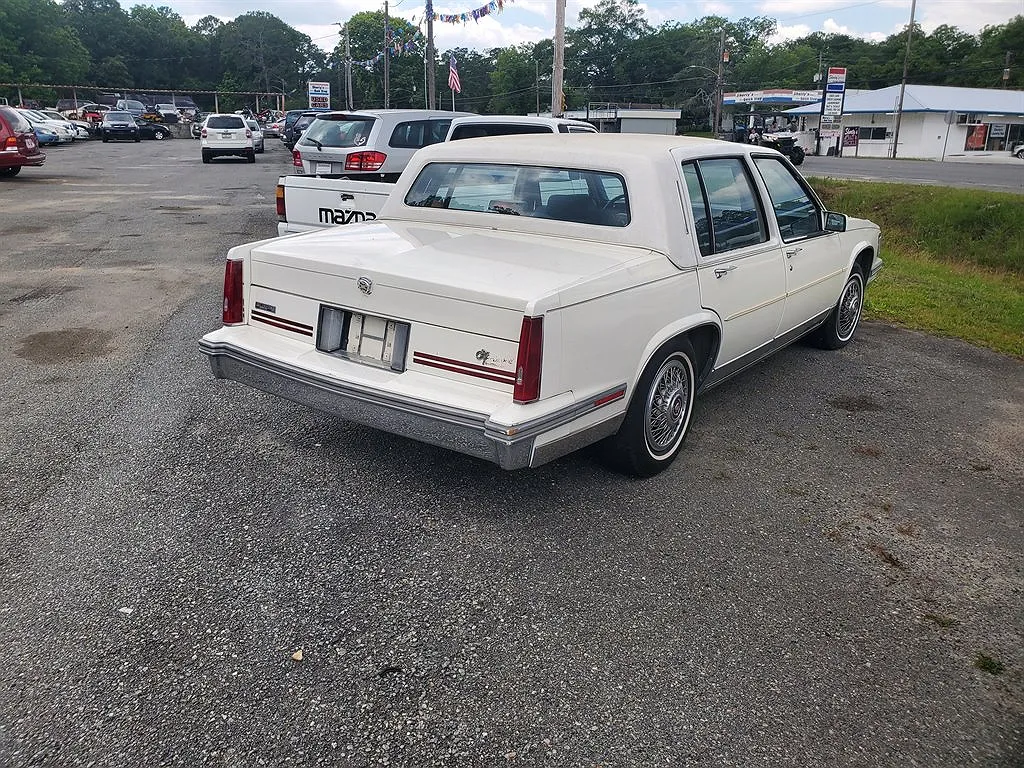 1987 Cadillac Fleetwood null image 2