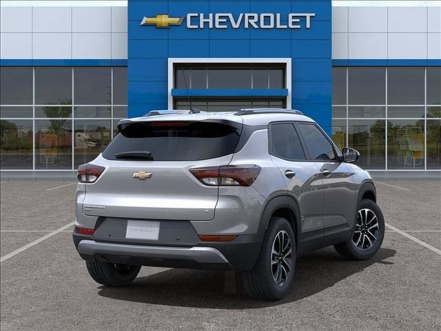 2024 Chevrolet TrailBlazer LT image 3
