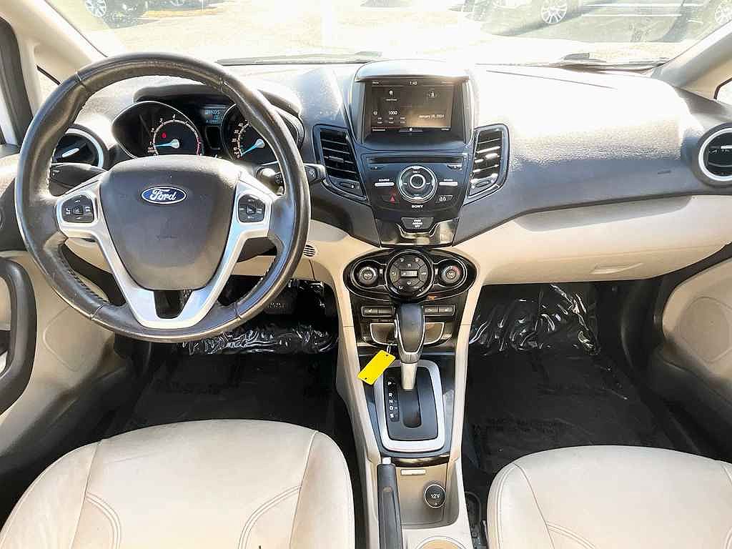 2015 Ford Fiesta Titanium image 22