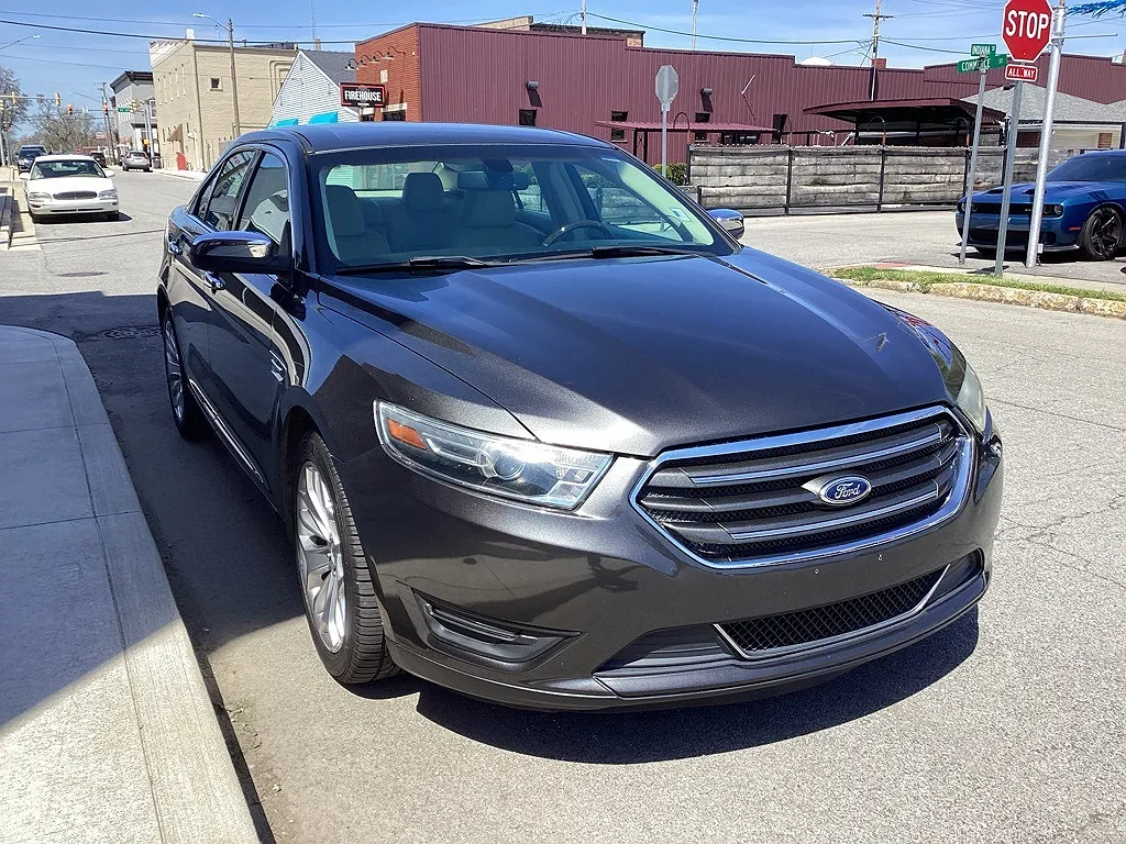 2015 Ford Taurus Limited Edition image 3