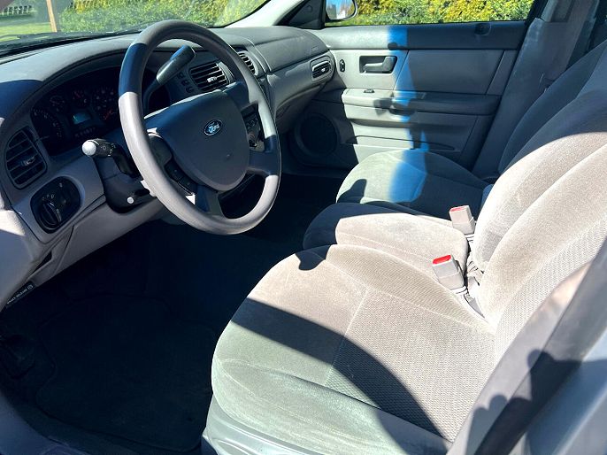 2006 Ford Taurus