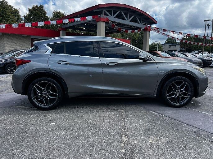 2017 Infiniti QX30