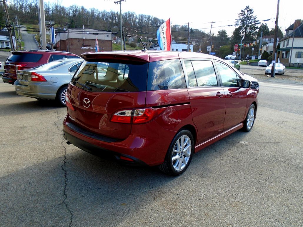 2015 Mazda Mazda5 Touring image 4