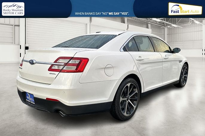 2015 Ford Taurus