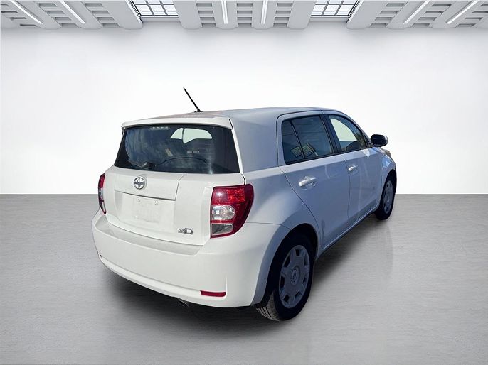 2009 Scion xD