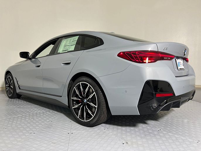 2026 BMW i4