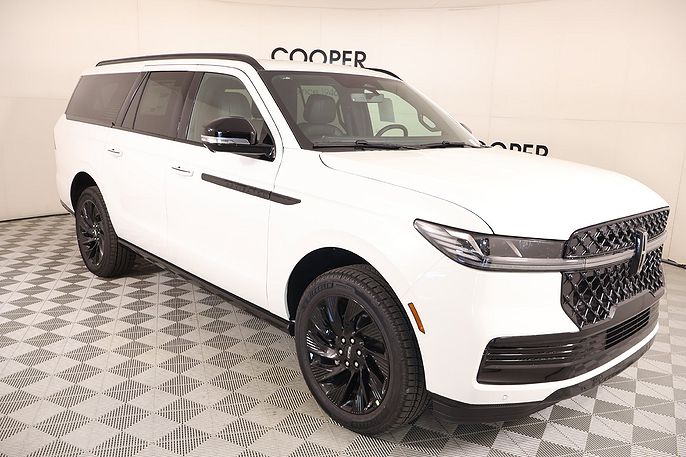2027 Lincoln Navigator L