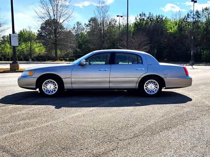 1999 Lincoln Town Car