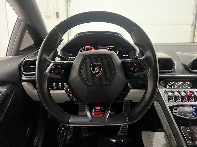 2015 Lamborghini Huracan LP610 image 5