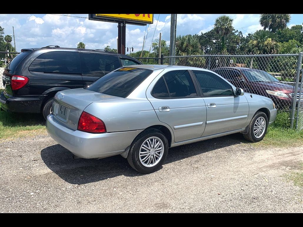 2004 Nissan Sentra S image 0