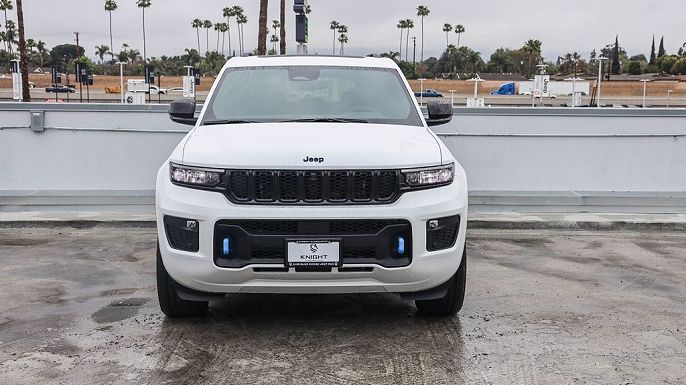 2025 Jeep Grand Cherokee
