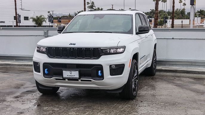 2025 Jeep Grand Cherokee