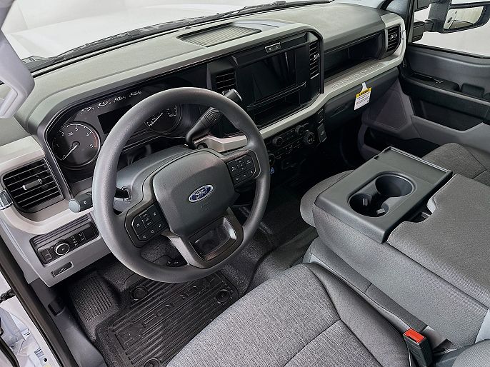 2025 Ford F-250