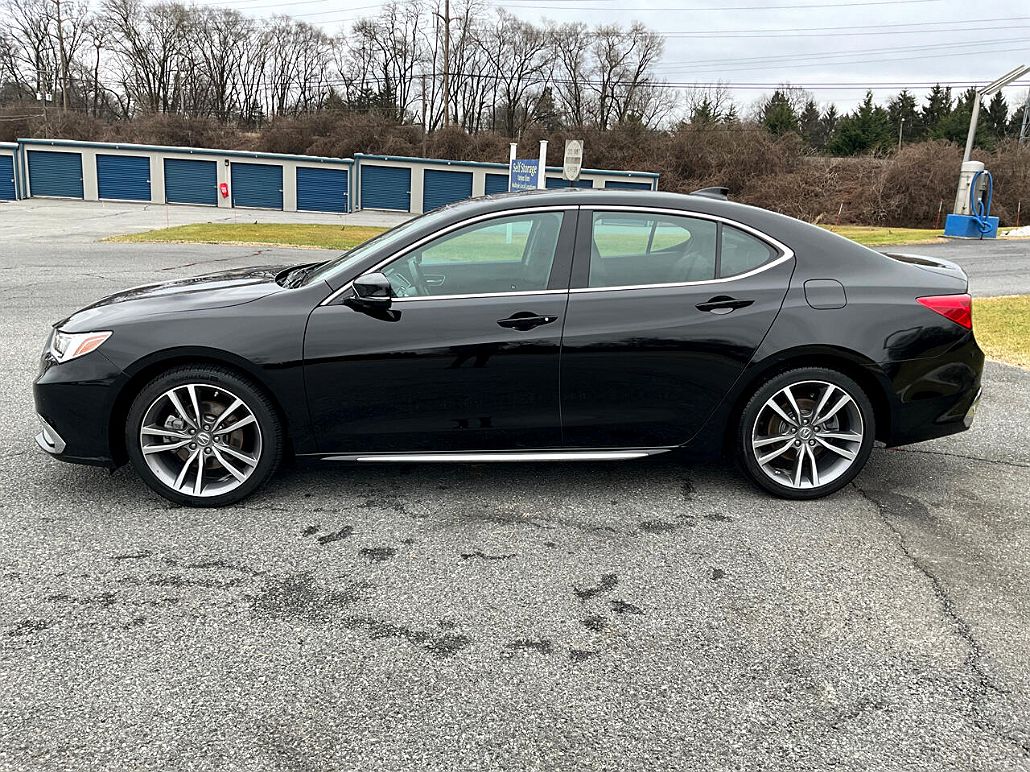 2019 Acura TLX Technology image 3