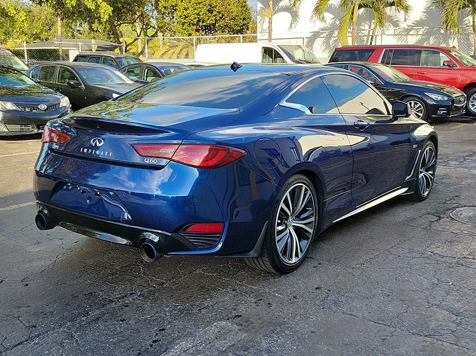 2017 Infiniti Q60