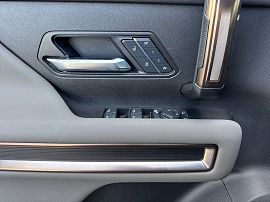 2025 GMC Hummer EV