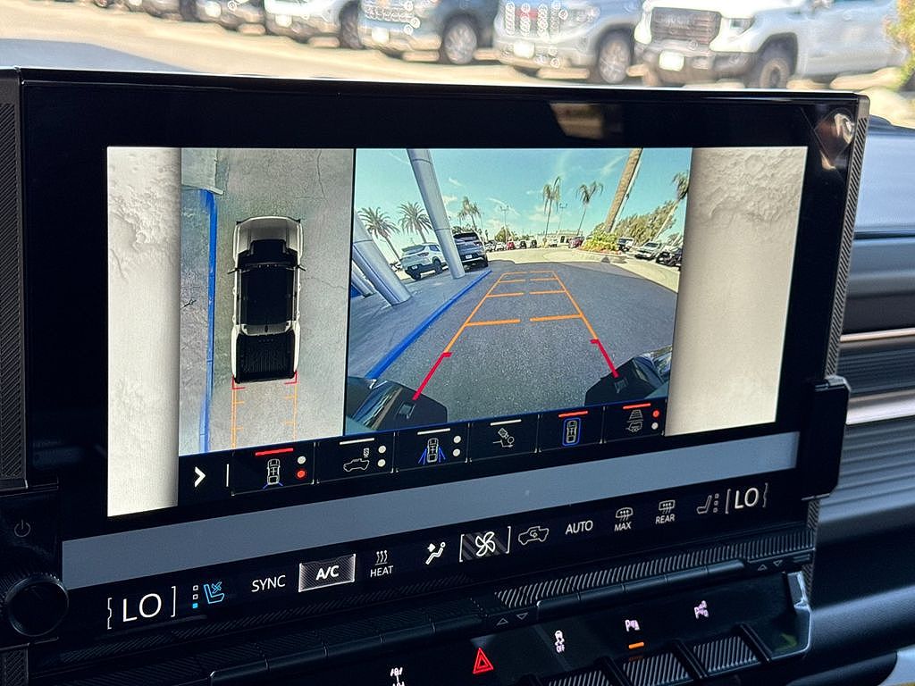 2025 GMC Hummer EV