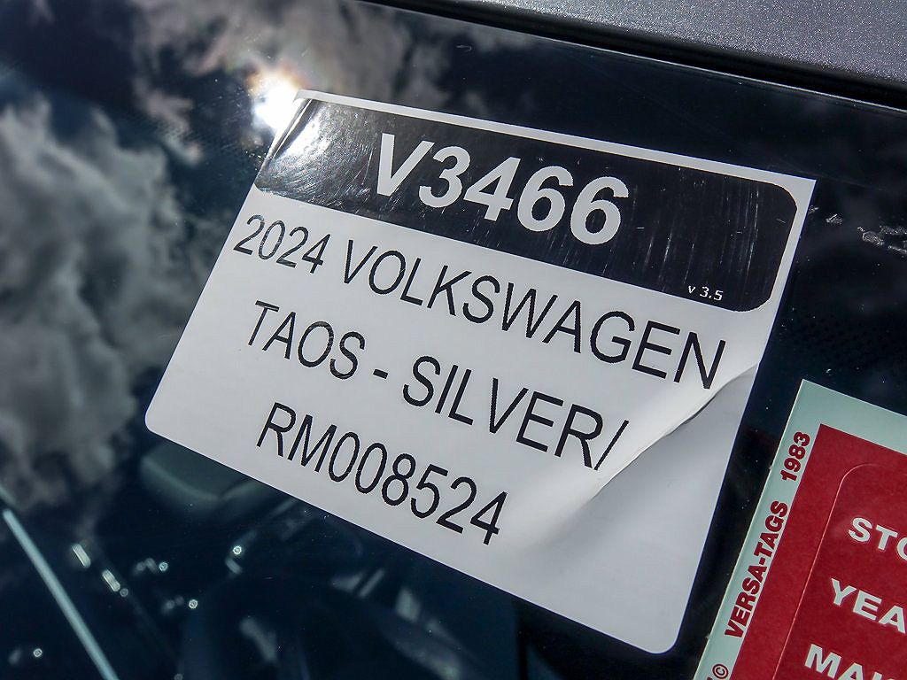 2024 Volkswagen Taos SE image 26