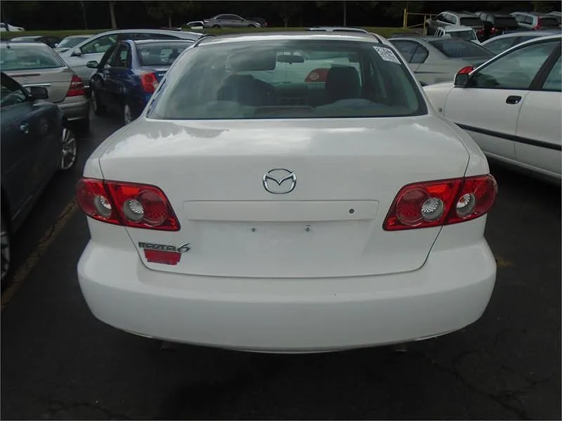 2003 Mazda Mazda6 i image 1