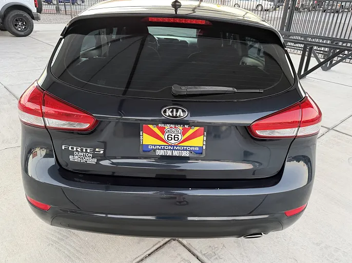 2017 Kia Forte5