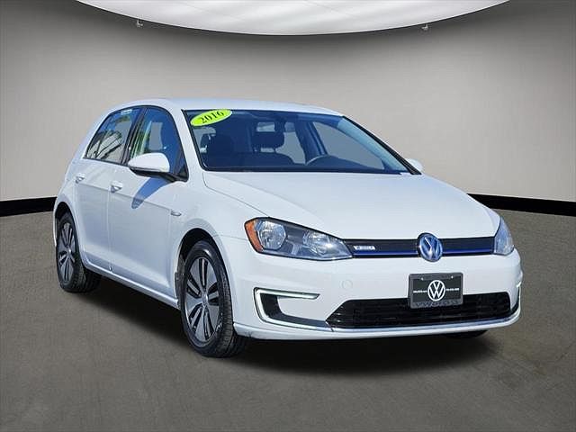 2016 Volkswagen e-Golf SE image 0
