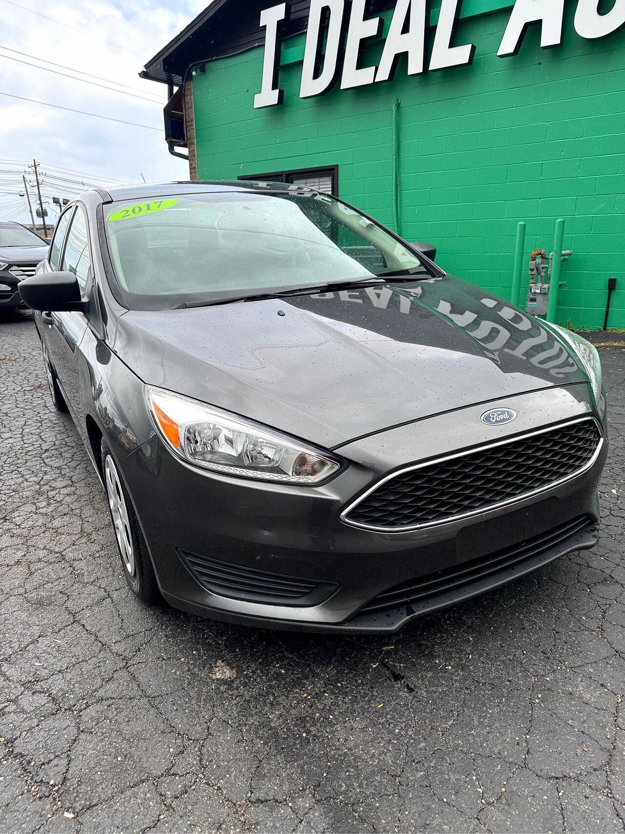 2017 Ford Focus S image 2
