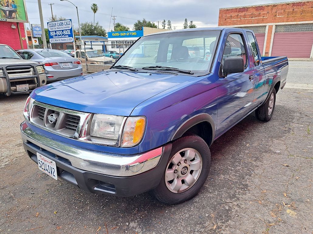 1998 Nissan Frontier XE image 1