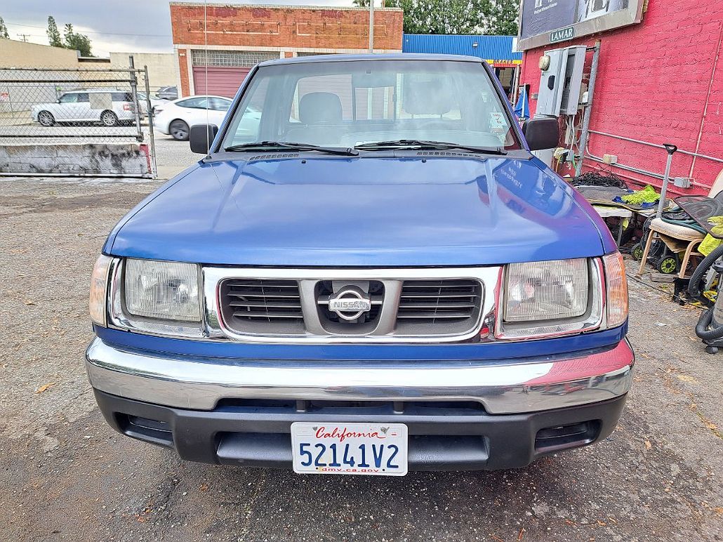 1998 Nissan Frontier XE image 4