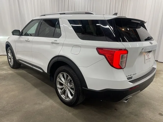 2022 Ford Explorer Limited Edition image 3