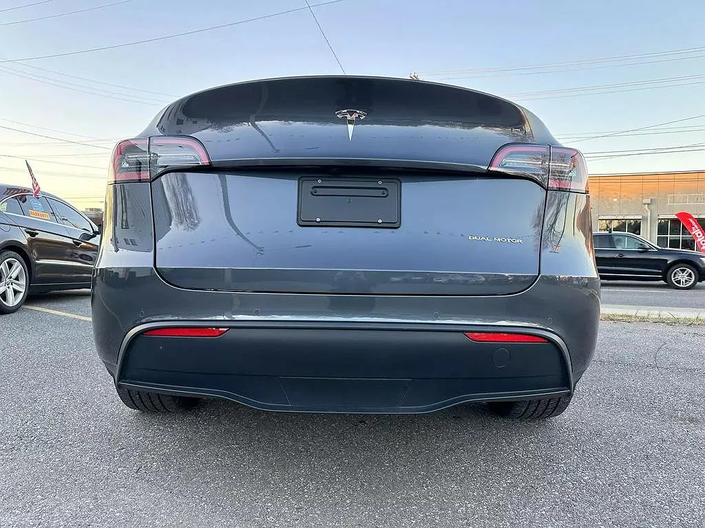 2022 Tesla Model Y Long Range image 4