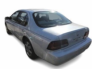 1999 Nissan Maxima SE image 3