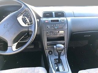 1999 Nissan Maxima SE image 4